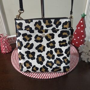 LIKE NEW Coach Leopard Print Crossbody Bag